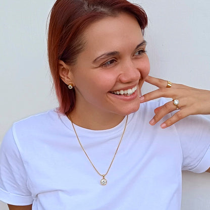 Sparkle Luna Pendant Necklace + Gift Ring (total value €874)