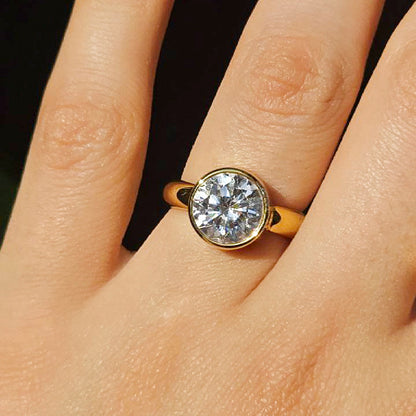 Sparkle Luna Ring